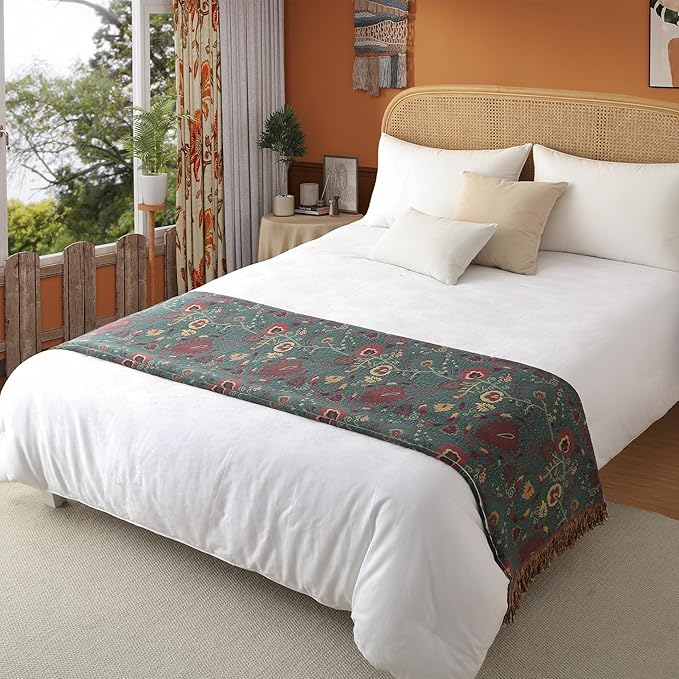 Boho Throw Blanket Twin Size, Soft Cozy Cotton Muslin Quilt Blanket for Bed Decor, Floral Patterned Couch Sofa Chair Cover, Vintage Farmhouse Cottage Tapestry Woven Blanket, Green&Orange