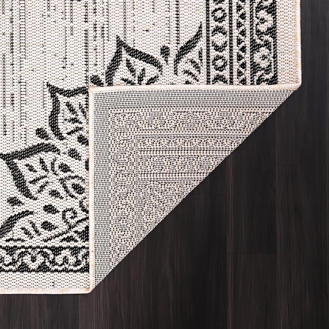 CAMILSON Outdoor Rug, 5x7 Medallion White Black Modern Area Rugs for Indoor and Outdoor Patios, Kitchen and Hallway Mats, Washable Porch Deck Outside Carpet (Medallion White, 5 x 7)