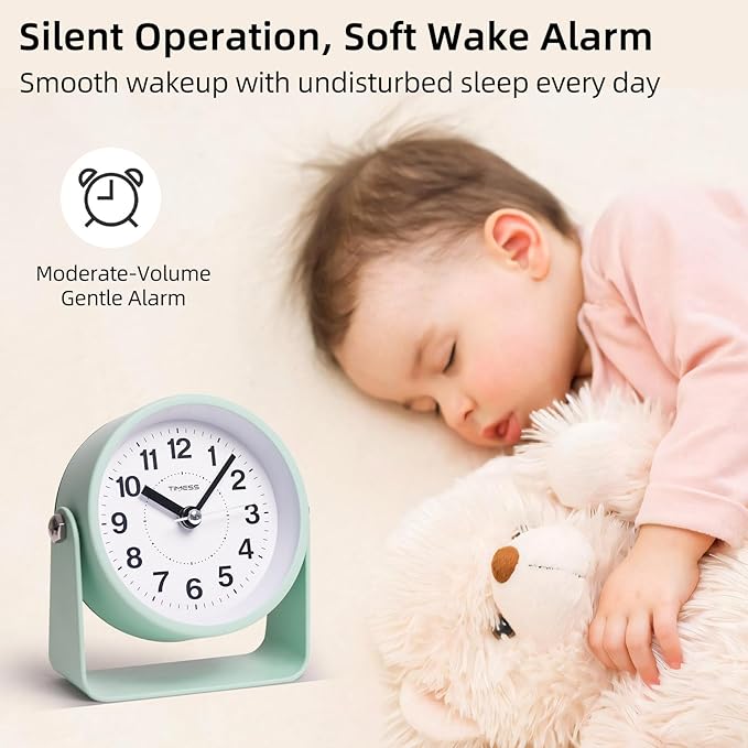 Analog Alarm Clock, Silent Non-Ticking Quartz Movement, Battery-Operated with Snooze & On-Demand Light, Easy to Set Gentle Wake Bedside Desk Clock, Ideal for Home, Travel, Office (Green)