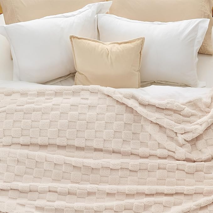 Bedsure GentleSoft Blankets Queen Size for Bed - Super Soft Cozy Blanket for Women Men Girls, Large Fuzzy Fleece Throw for Bedroom Decor, Light Beige, 90x90 Inches