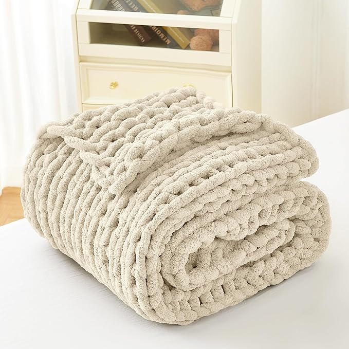 Admitrack Chunky Knit Blanket Throw 51"x63", 100% Hand Knit Chenille Throw Blanket for Sofa & Home Decor, Soft and Cozy Knitted Throw Blankets (Ivory，51"x63")