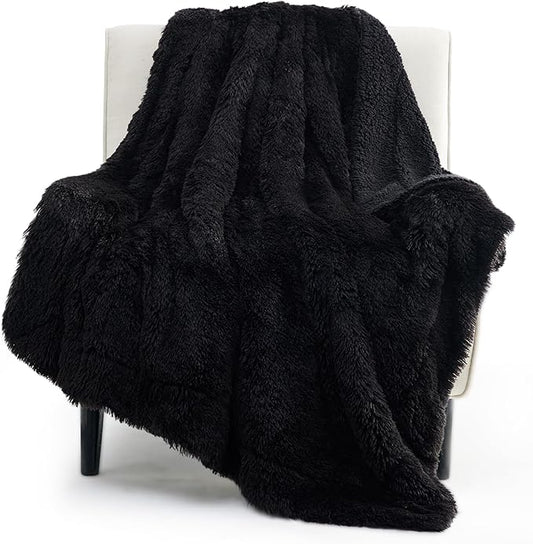 Bedsure GentleSoft Fluffy Black Throw Blanket Gifts for Men, Black Decor Soft Cozy Fuzzy Plush Minky Thick Warm Sherpa Fleece Faux Fur Throws for Couch Bed, Furry Blanket Gifts for Mom Dad, 50x60
