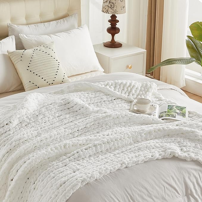 Carriediosa Chunky Knit Throw Blanket 50" X 60", 100% Hand Made Large Chenille Loop Yarn Soft Fluffy Throws for Couch Sofa Bed, Big Crochet Cozy Heavy Thick Cable Woven Blankets, Snow White