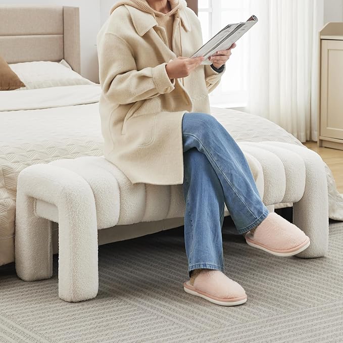 43.3" Bedroom Bench, Upholstered Entryway Bench, Modern End of Bed Ottoman with Solid Wood Legs and Adjustable Foot Pegs for Entryway, Dining Room and Living Room (White Teddy)