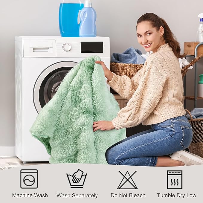 Bcareself Faux Fur Blanket Two Sided Ultra Soft Fluffy Reversible Fuzzy Throw Blanket for Women Men Double Sided Ombre Faux Luxe Faux Fur Thick Minky Blanket for Couch Bed