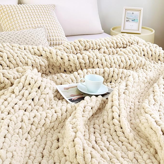 Admitrack Chunky Knit Blanket Throw, 100% Hand Knit Chenille Throw Blanket for Sofa & Home Decor, Soft and Cozy Knitted Throw Blankets (Ivory，40"x50")
