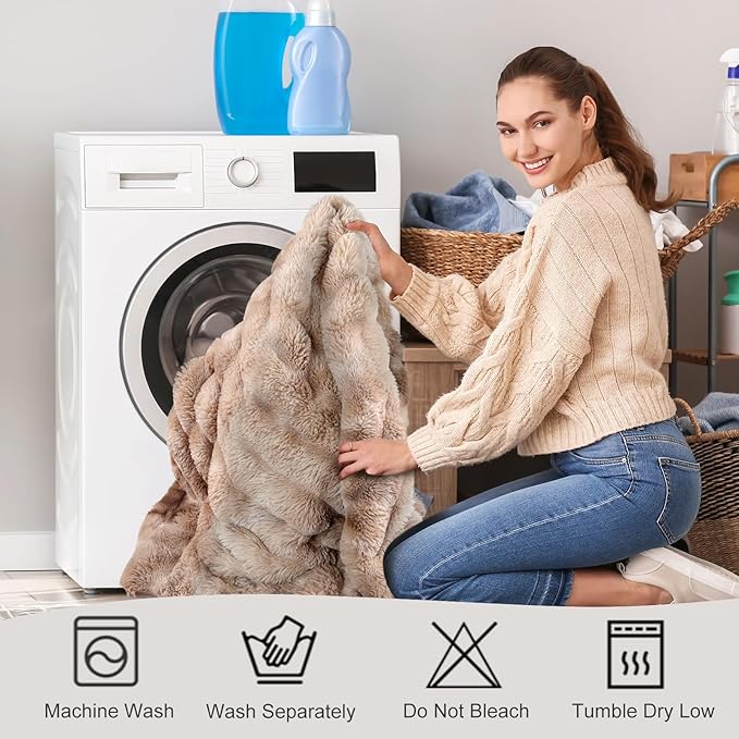 Bcareself Faux Fur Blanket Two Sided Ultra Soft Fluffy Reversible Fuzzy Throw Blanket for Women Men Double Sided Ombre Faux Luxe Faux Fur Thick Minky Blanket for Couch Bed