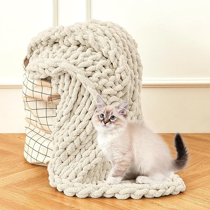 Admitrack Chunky Knit Blanket Throw, 100% Hand Knit Chenille Throw Blanket for Sofa & Home Decor, Soft and Cozy Knitted Throw Blankets (Ivory，40"x50")