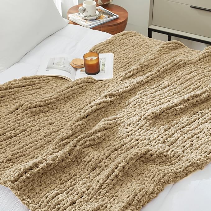 Amélie Home Chunky Knit Throw Blanket for Couch, Soft Chenille Crochet Blanket for Sofa, 50"x60", Beige
