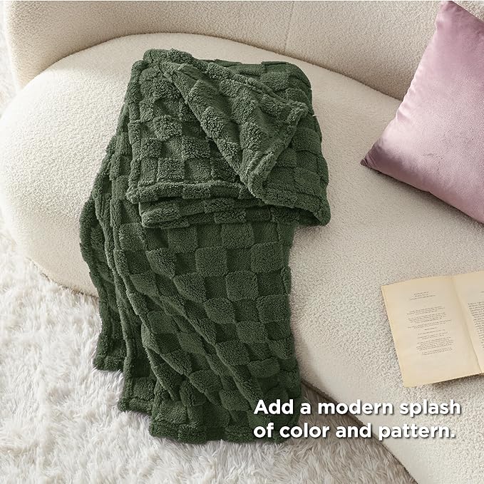 Bedsure GentleSoft Dark Green Throw Blanket for Couch - Super Soft Cozy Blankets Gifts for Women Men Girls, Cute Small Fleece Throws for Bedroom Home Decor, 50x70 Inches